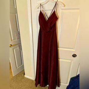 PROM: DB STUDIO | Wine Gown | V Neck Spaghetti W Full Skirt